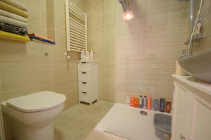 Photo 13- click for photo gallery